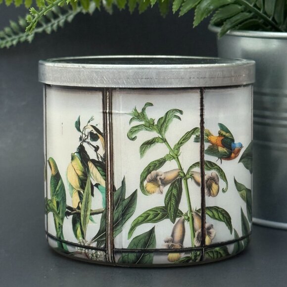 BBW Springtime In Paris Bath & Body Works 3 Wick Candle - Picture 2 of 10